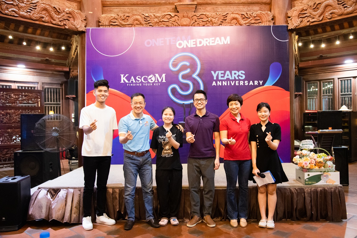 Sinh nhật Kascom 3 tuổi