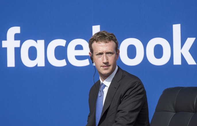 Facebook và Apple