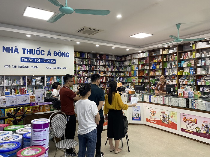 Hậu trường Kasom Media qauy chụp cho Nhà thuốc Á Đông