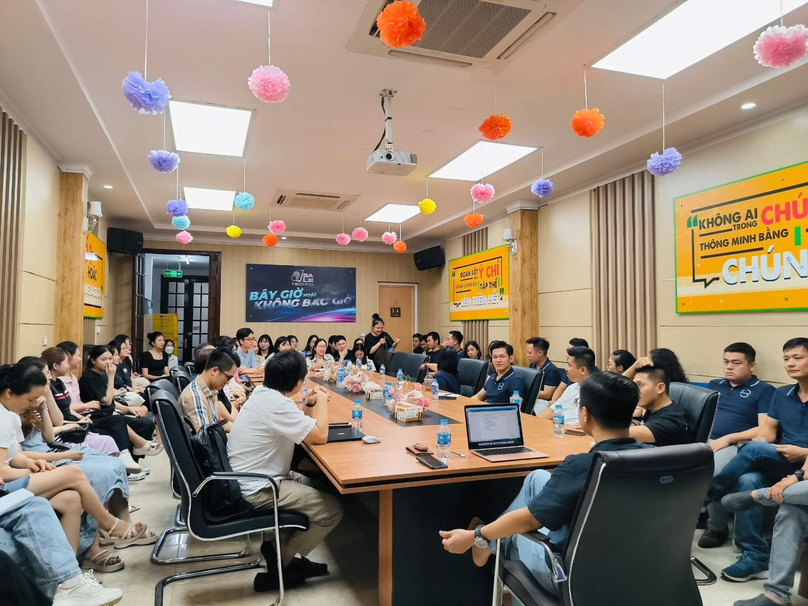 Kascom Media - Đơn vị truyền thông, sự kiện cho buổi họp định kỳ tháng 8 của MegaSun Group