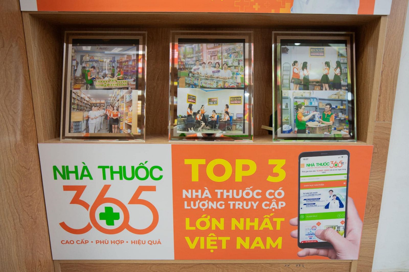  Nhà thuốc 365 10 năm tuổi