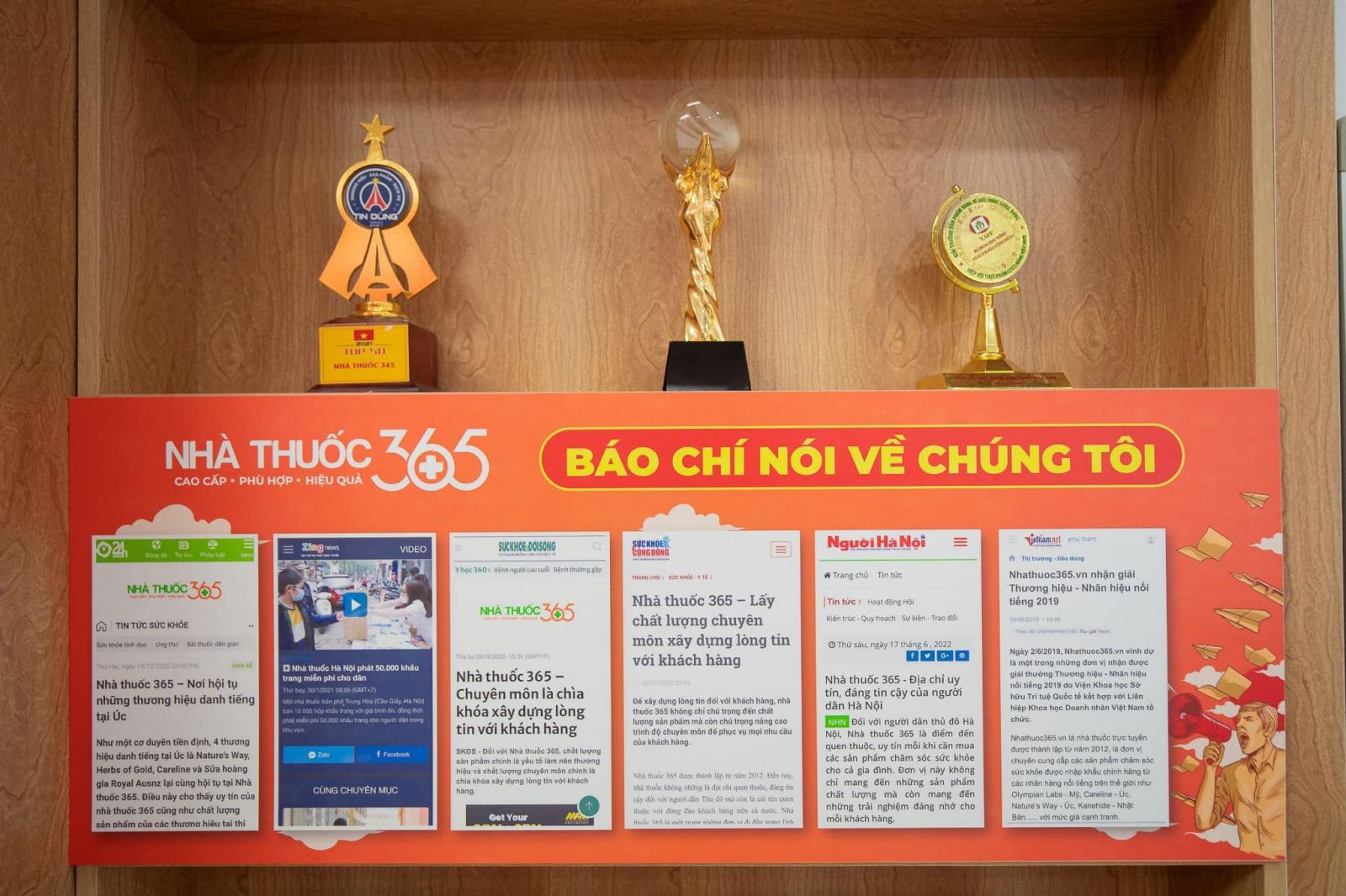  Nhà thuốc 365 10 năm tuổi