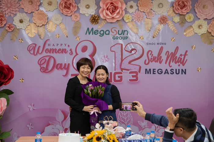Mừng sinh nhật MegaSun Nhỏ