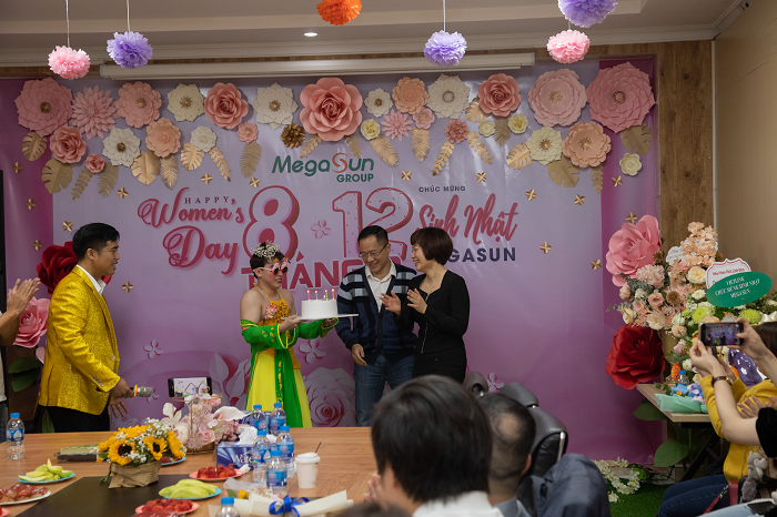 Mừng sinh nhật MegaSun Nhỏ