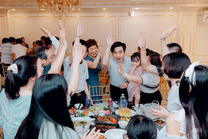 Sinh nhật Á Đông 20 tuổi