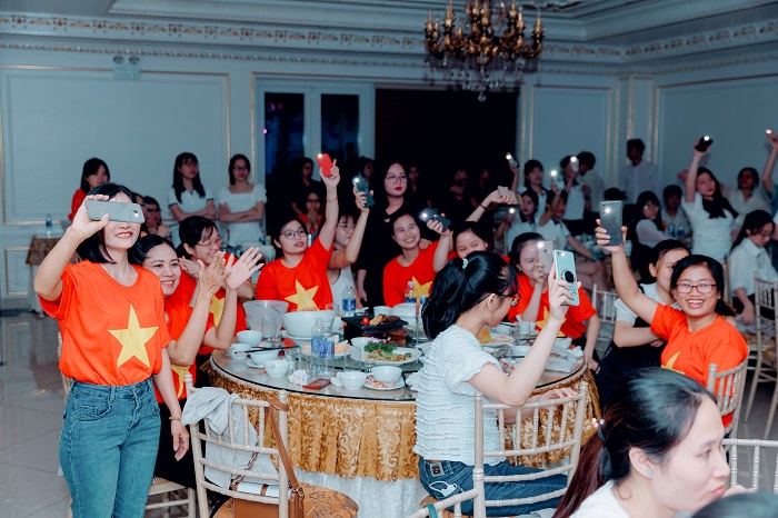Sinh nhật Á Đông 20 tuổi