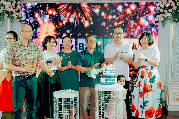 Sinh nhật dược Á Đông