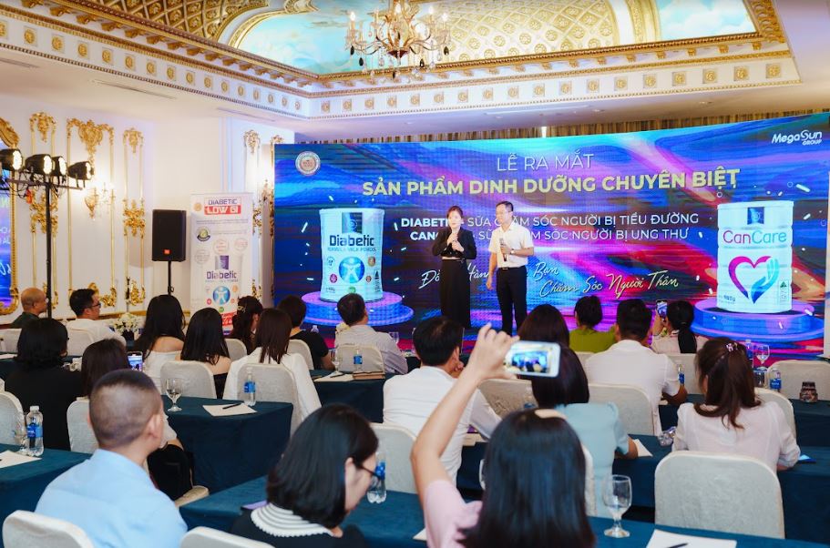 Sữa Hoàng Gia ra mắt 2 sản phẩm chuyên biệt